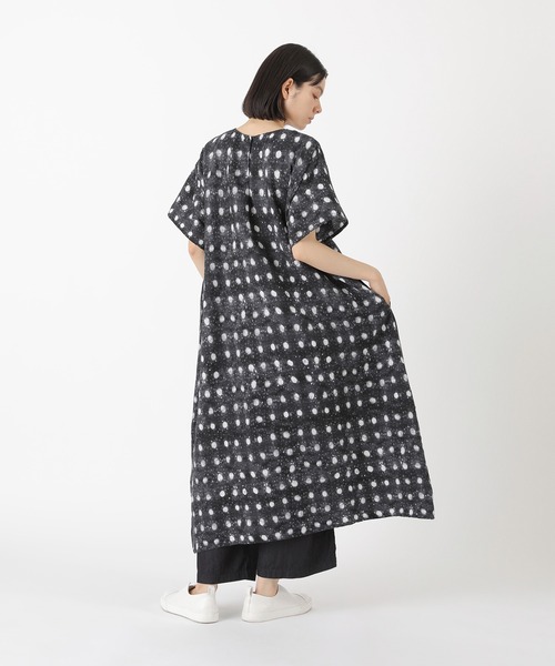 Plantation(プランテーション)の「スミドットYOORYUU PT / ワンピース / (O)(ワンピース・レディース・ダークグレー/ピンク/ライトグレー・M size)」の12枚目の写真