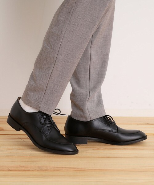 THE SHOP TK （ザ ショップ ティーケー ）の「ON/OFF兼用Uチップシューズ　制菌消臭/吸水速乾効果（ドレスシューズ・メンズ・ブラック・55/65/75）」の2枚目の写真