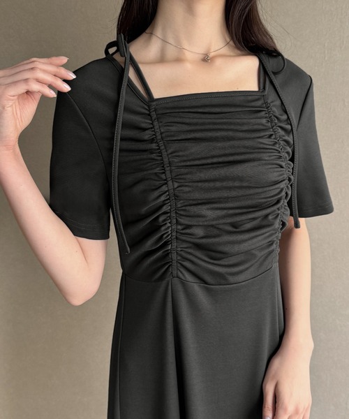 junoah(ジュノア)の「ギャザーデザインリボンフレア薄手カットソーワンピース【ペチスカートセット】(ワンピース・レディース・チャコール/ネイビー/ブラック・SMALL/MEDIUM/LARGE)」の16枚目の写真