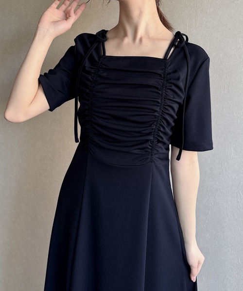 junoah(ジュノア)の「ギャザーデザインリボンフレア薄手カットソーワンピース【ペチスカートセット】(ワンピース・レディース・チャコール/ネイビー/ブラック・SMALL/MEDIUM/LARGE)」の18枚目の写真