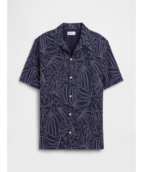 GAP（ギャップ）の「リネン混 バケーション スタンダードフィットシャツ 半袖（シャツ/ブラウス・メンズ・ブラック/ネイビー・L/S/XL/M/XS）」の4枚目の写真
