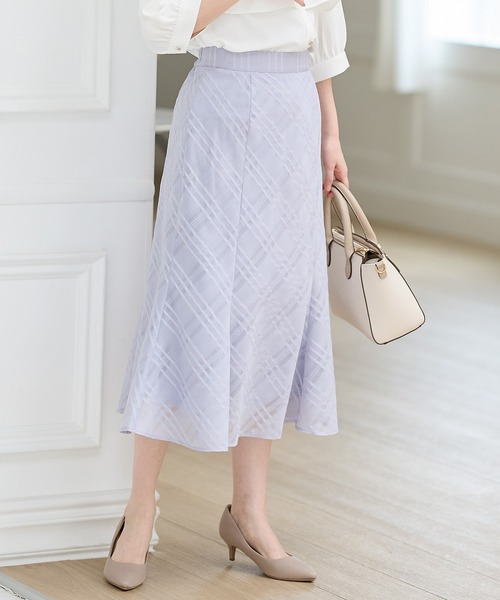 ☆新品未使用☆uncrave WHITE シアーチェックスカート　サイズ1 セール】シアーチェックフレアスカート（スカート）｜a.v.v