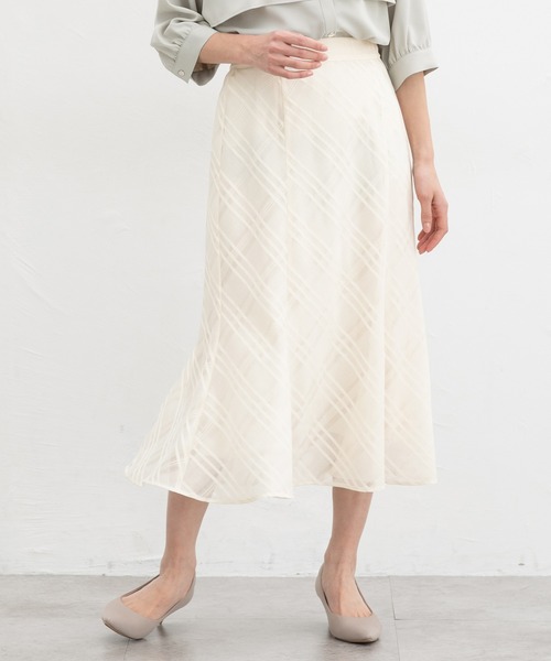 Honeys(ハニーズ)の「シアーチェックスカート(スカート・レディース・アイボリー/ブラック/ネイビー/ラベンダー・3L/L/LL/M/S)」の2枚目の写真