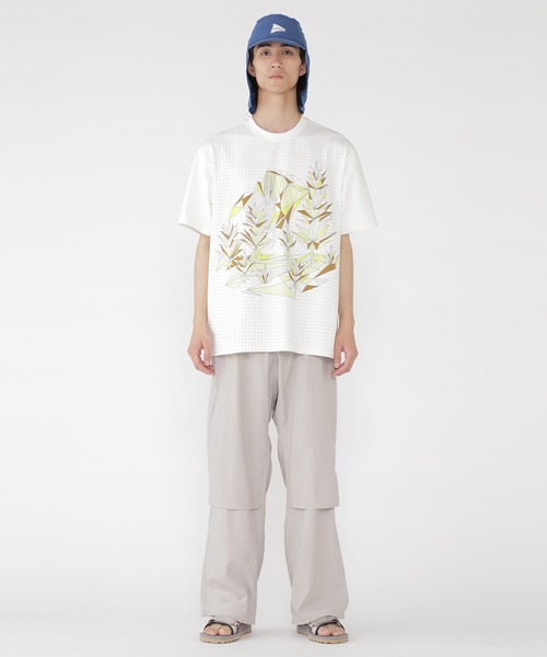 SATUR 植物グラフィック Tシャツ ホワイト SATUR 植物グラフィック Tシャツ ホワイト SATUR 植物