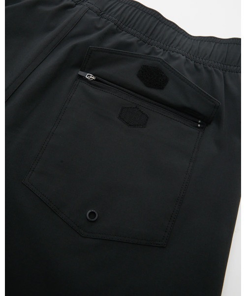RVCA(ルーカ)の「RVCA メンズ ELASTIC BS ボードショーツ 【2025年春夏モデル】/ルーカウエストゴムサーフトランクス・ボードショーツ・バギーショーツ(水着)(水着・メンズ・ブラック/ブラック×ホワイト/ブルー系その他/イエロー・SMALL/MEDIUM/LARGE/X-LARGE)」の11枚目の写真