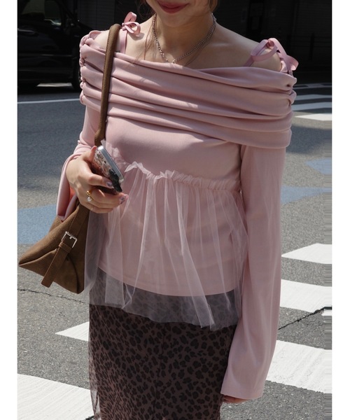 JUMELLE(ジュメロ)の「tulle off shoulder top(Tシャツ/カットソー・レディース・ベージュ/ピンク・FREE)」の2枚目の写真