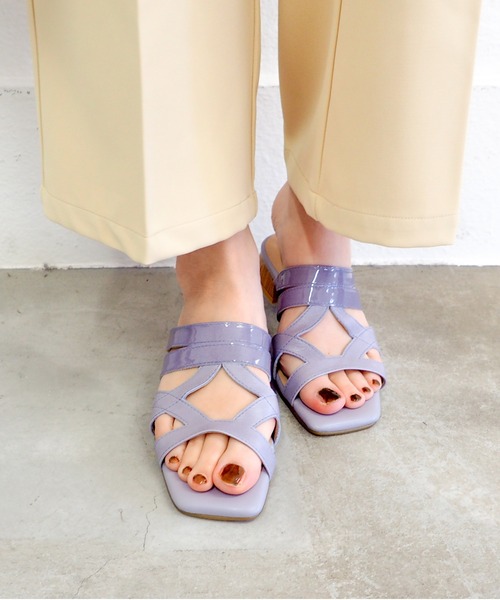 cava cava（サヴァサヴァ）の「ローヒールミュールサンダル　3720555（サンダル・レディース・ブラック/ラベンダー/ライトベージュ・24.5cm/24cm/23.5cm/23cm/22.5cm）」の3枚目の写真