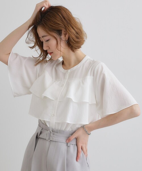 甘さを抑えた大人のラッフルフリルブラウス（シャツ/ブラウス