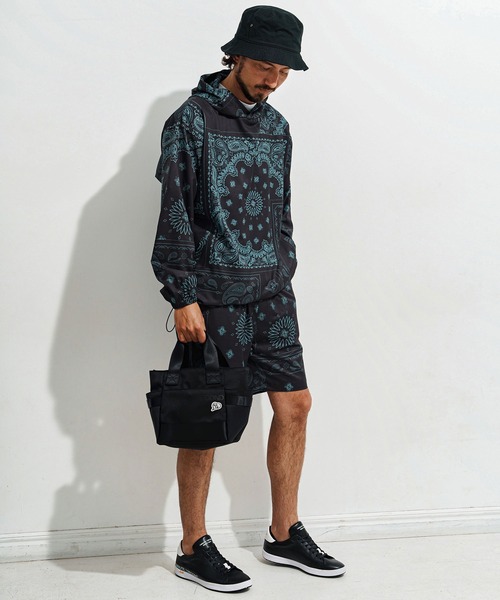 1minute 1second(ワンミニットワンセカンド)の「mj10652-bandana pattern hoodie blouson フーディーブルゾン(マウンテンパーカー・メンズ・ブラック×ホワイト/ホワイト×ブラック/ブラック×ブルー・S/M/L/XL)」の12枚目の写真