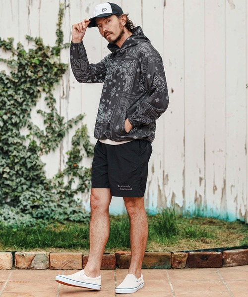 1minute 1second(ワンミニットワンセカンド)の「mj10652-bandana pattern hoodie blouson フーディーブルゾン(マウンテンパーカー・メンズ・ブラック×ホワイト/ホワイト×ブラック/ブラック×ブルー・S/M/L/XL)」の18枚目の写真