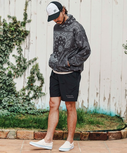 1minute 1second(ワンミニットワンセカンド)の「mj10652-bandana pattern hoodie blouson フーディーブルゾン(マウンテンパーカー・メンズ・ブラック×ホワイト/ホワイト×ブラック/ブラック×ブルー・S/M/L/XL)」の19枚目の写真