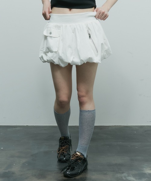 uyu.（ウユ）の「カーゴバルーンミニスカート（スカート・レディース・グレー/ブラック/ホワイト・FREE）」の13枚目の写真