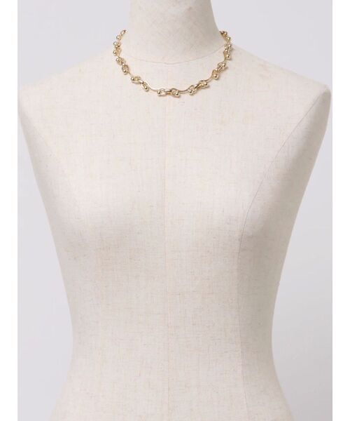 EMODA（エモダ）の「ボールウェーブチェーンネックレス（ピアス（両耳用）・レディース・シルバー/ゴールド・FREE）」の9枚目の写真