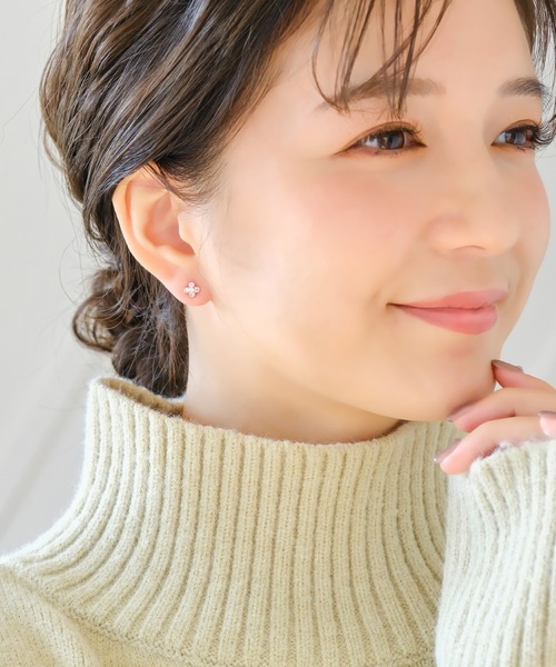 Phoebe（フィービィー）の「【K10】フラワービジューピアス(片耳)/お花/BOXつき（ピアス（片耳用）・レディース・イエローゴールド/ピンクゴールド・FREE）」の3枚目の写真