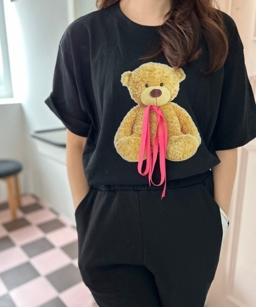 ipugo(イプゴ)の「ipugo/イプゴ リボン付き ベア ビッグTシャツ 秋物 秋服 2026年秋冬(Tシャツ/カットソー・レディース・ブラック/ホワイト・FREE)」の12枚目の写真