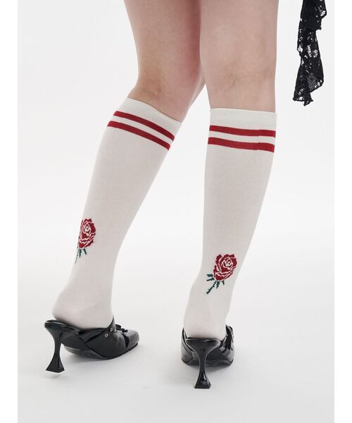jouetie(ジュエティ)の「【LONSDALE×jouetie】ローズジャガードラインハイソックス(ソックス/靴下・レディース・ブラック/オフホワイト・FREE)」の3枚目の写真