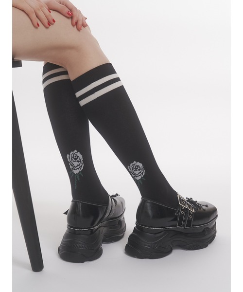 jouetie(ジュエティ)の「【LONSDALE×jouetie】ローズジャガードラインハイソックス(ソックス/靴下・レディース・ブラック/オフホワイト・FREE)」の13枚目の写真