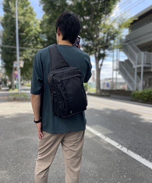 Rename（リネーム）の「Rename board メガボディバッグ（ボディバッグ/ウエストポーチ・メンズ・ブルー系その他/カモフラージュ/ネイビー/ブラック・FREE）」の8枚目の写真