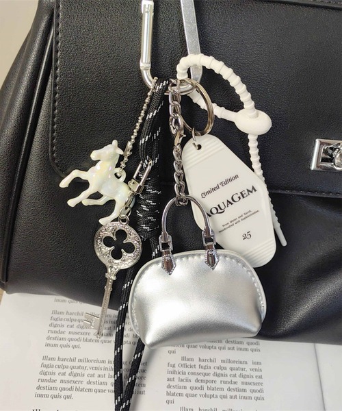 モノクロ ミニバッグ モーテル ルームキータグ ロープ コード付き