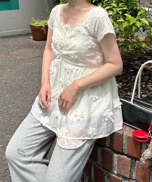 Alley Tokyo（アリートーキョー）の「小花ワッフルレースT（Tシャツ/カットソー・レディース・ピンク/オフホワイト/ベージュ・F）」の4枚目の写真