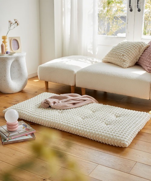 ソファーマットにもなるごろ寝マット ぽこぽこデザイン｜60×180cm