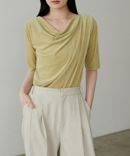 LARUTA（ラルータ）の「【LARUTA】シアーベロア5分袖ドレーププルオーバー（Tシャツ/カットソー・レディース・アイボリー/イエロー/ダークブラウン/ブラック・FREE）」の4枚目の写真