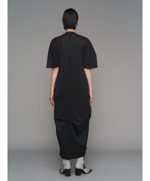 UN3D.（アンスリード）の「FLOW TUCK OP / フロータック