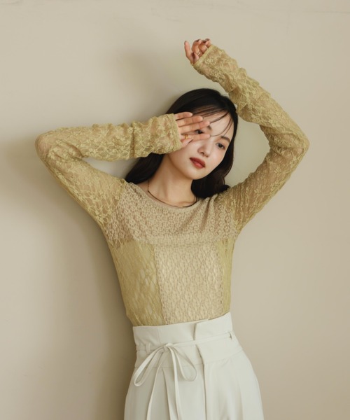 hinari(ヒナリ)の「切り替えレーストップス(Tシャツ/カットソー・レディース・アイボリー/ブラック/グレイッシュベージュ/グリーン・FREE)」の9枚目の写真