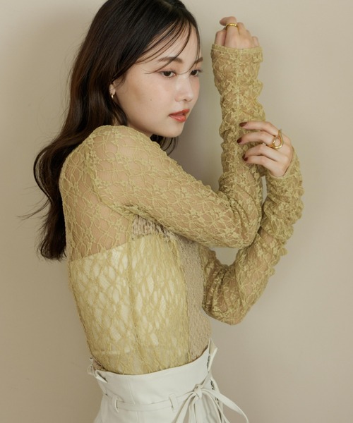 hinari(ヒナリ)の「切り替えレーストップス(Tシャツ/カットソー・レディース・アイボリー/ブラック/グレイッシュベージュ/グリーン・FREE)」の13枚目の写真