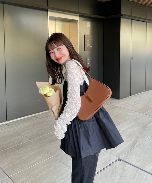 hinari(ヒナリ)の「切り替えレーストップス(Tシャツ/カットソー・レディース・アイボリー/ブラック/グレイッシュベージュ/グリーン・FREE)」の22枚目の写真