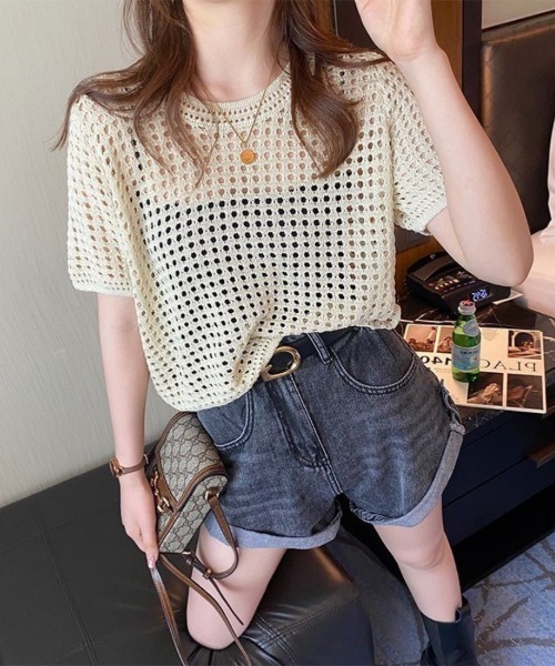Beststore(ベストストア)の「透け感 カットソー 半袖 透かし編み シアーニット(ニット/セーター・レディース・ライトベージュ/ブラック/ホワイト・FREE)」の5枚目の写真