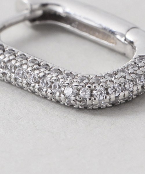 Luv Aj（ラブエージェー）の「《追加2》LUV AJ ラヴエージェイ THE PAVE CHAIN LINK HUGGIES（ピアス（両耳用）・レディース・シルバー・FREE）」の6枚目の写真
