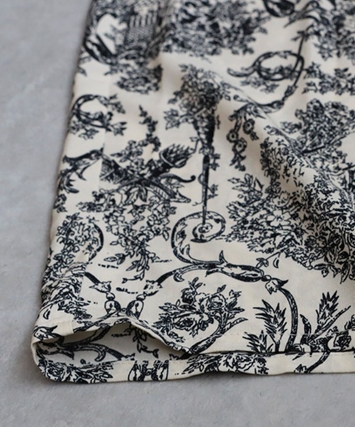 antiqua(アンティカ)の「トワルドジュイ柄 ワイドパンツ(その他パンツ・レディース・アイボリー/ブラック・LARGE/MEDIUM)」の21枚目の写真