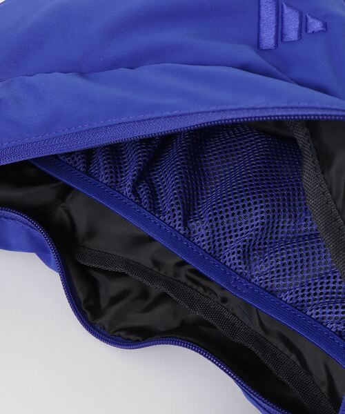 adidas(アディダス)の「マストハブズ パフィー ショルダーバッグ / アディダス adidas(ショルダーバッグ・メンズ・ブラック/グレー/ブルー/バイオレット・FREE)」の11枚目の写真