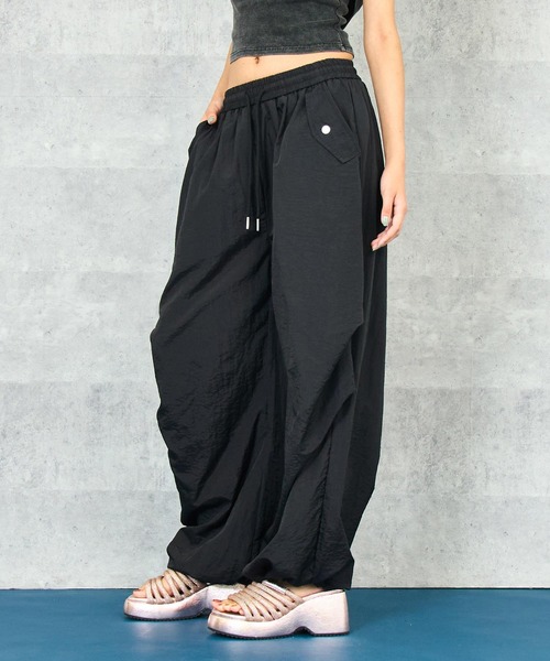 ANAP(アナップ)の「2WAYボリュームパンツ(その他パンツ・レディース・ダークグレー/ブラック/ベージュ・FREE)」の22枚目の写真