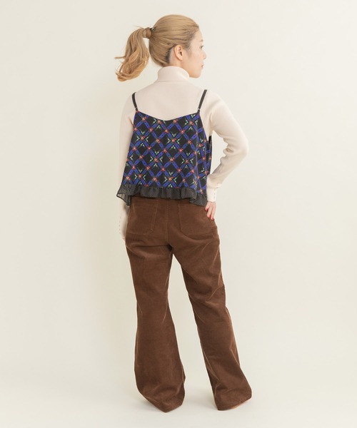 Dot&Stripes CHILD WOMAN(ドットアンドストライプス チャイルドウーマン)の「チェックフラワープリント キャミブラウス(シャツ/ブラウス・レディース・ブラック/アイボリー・FREE)」の8枚目の写真
