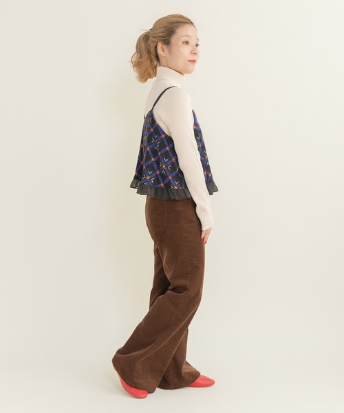 Dot&Stripes CHILD WOMAN(ドットアンドストライプス チャイルドウーマン)の「チェックフラワープリント キャミブラウス(シャツ/ブラウス・レディース・ブラック/アイボリー・FREE)」の7枚目の写真