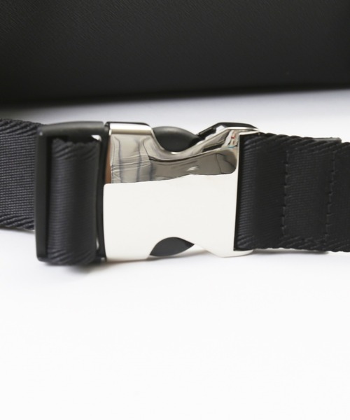 REGiSTA(レジスタ)の「REGiSTA Pu-Leather Waist Pouch(ボディバッグ/ウエストポーチ・メンズ・ブラック・FREE)」の10枚目の写真
