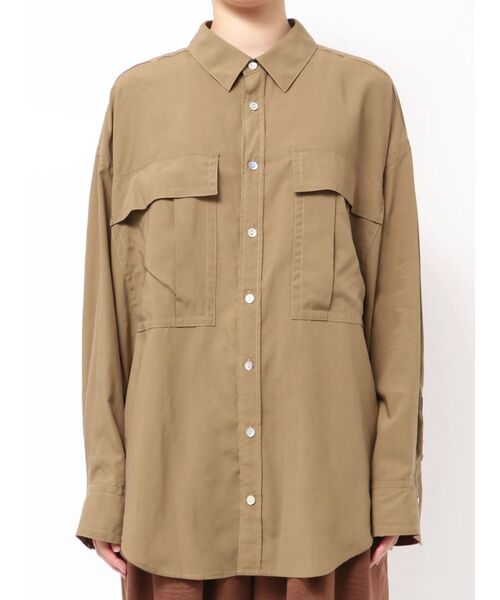 Ungrid(アングリッド)の「ポケットデザインルーズシャツ(シャツ/ブラウス・レディース・アイボリー/グリーン/ブラウン・FREE)」の16枚目の写真