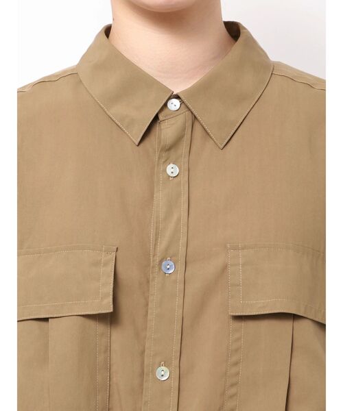 Ungrid(アングリッド)の「ポケットデザインルーズシャツ(シャツ/ブラウス・レディース・アイボリー/グリーン/ブラウン・FREE)」の19枚目の写真