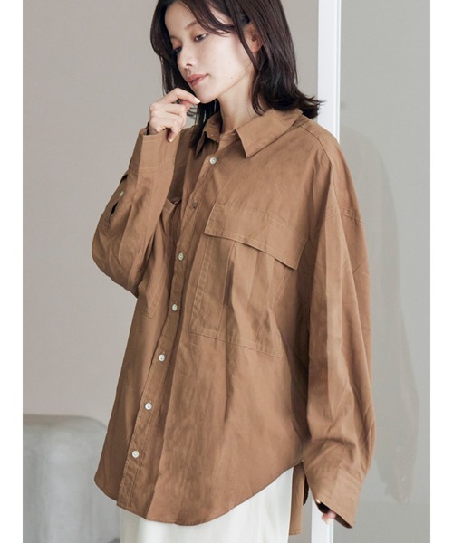 Ungrid(アングリッド)の「ポケットデザインルーズシャツ(シャツ/ブラウス・レディース・アイボリー/グリーン/ブラウン・FREE)」の1枚目の写真