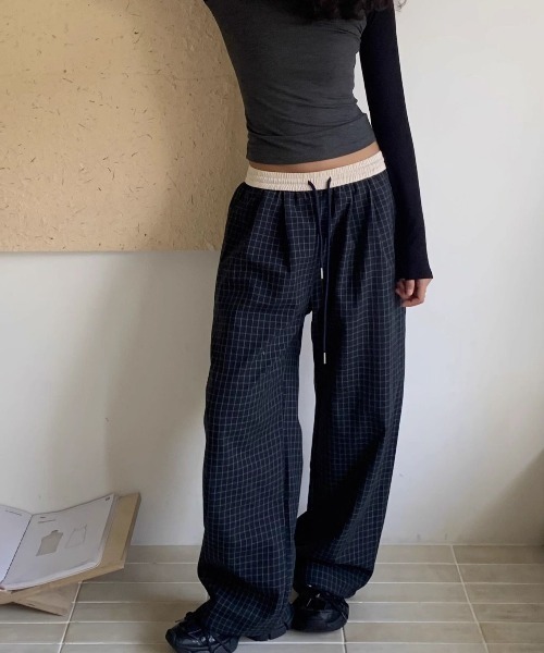 shyam inspiration（シャムインスピレーション）の「チェック ワイドルーズ イージーパンツ / ストレートパンツ（その他パンツ・レディース・ブラック/ネイビー・L/M）」の2枚目の写真