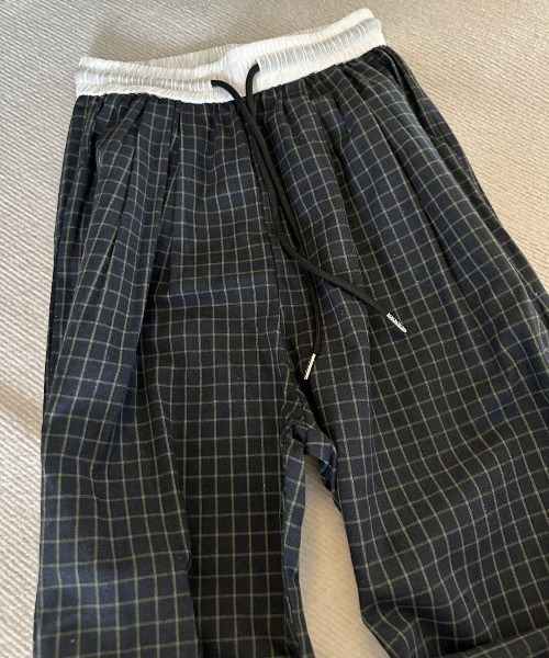 shyam inspiration（シャムインスピレーション）の「チェック ワイドルーズ イージーパンツ / ストレートパンツ（その他パンツ・レディース・ブラック/ネイビー・L/M）」の9枚目の写真