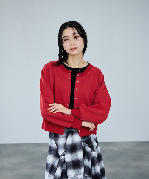 Mac-House(マックハウス)の「milli de l'air 体型カバー 立体スナップカーディガン(カーディガン/ボレロ・レディース・ブラック/ブラウン/レッド/ネイビー・M/L)」の15枚目の写真