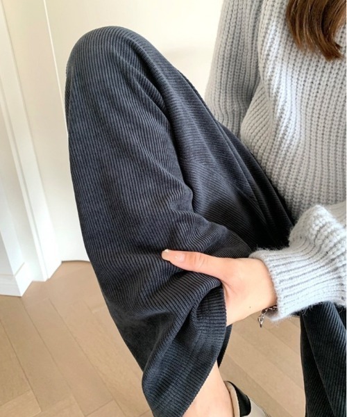 Beststore（ベストストア）の「コーデュロイパンツ　 春秋冬  ワイドパンツ（その他パンツ・レディース・ブラック/オフホワイト/グレー・M/L/XL）」の8枚目の写真