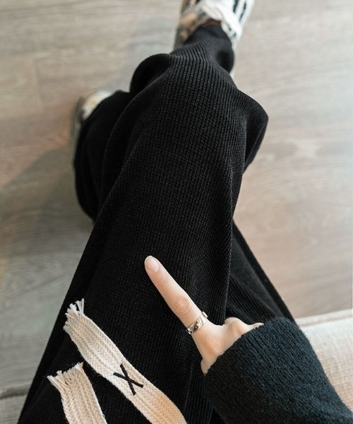 Beststore（ベストストア）の「コーデュロイパンツ　 春秋冬  ワイドパンツ（その他パンツ・レディース・ブラック/オフホワイト/グレー・M/L/XL）」の16枚目の写真
