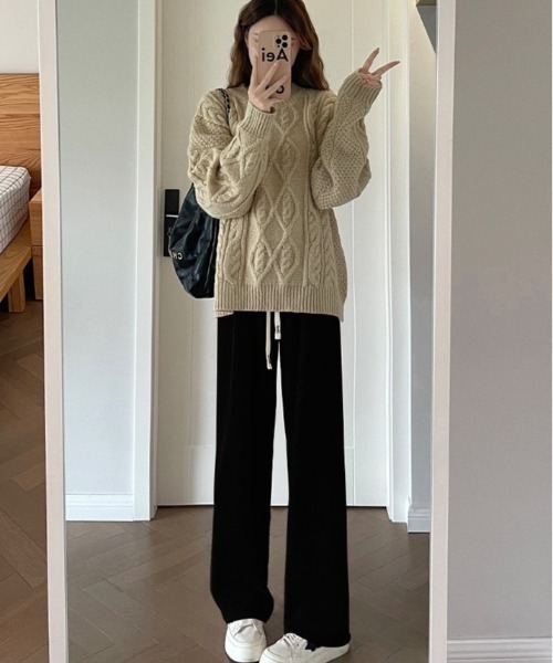 Beststore（ベストストア）の「コーデュロイパンツ　 春秋冬  ワイドパンツ（その他パンツ・レディース・ブラック/オフホワイト/グレー・M/L/XL）」の13枚目の写真