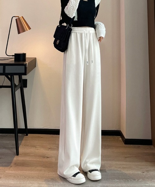 Beststore（ベストストア）の「コーデュロイパンツ　 春秋冬  ワイドパンツ（その他パンツ・レディース・ブラック/オフホワイト/グレー・M/L/XL）」の18枚目の写真