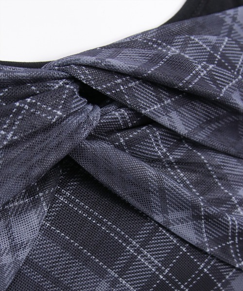 clear（クリア）の「ホルターキャミ付きチェックカットチュールトップス［韓国ファッション ガーリー］（Tシャツ/カットソー・レディース・ブラック/ブラウン・F）」の19枚目の写真