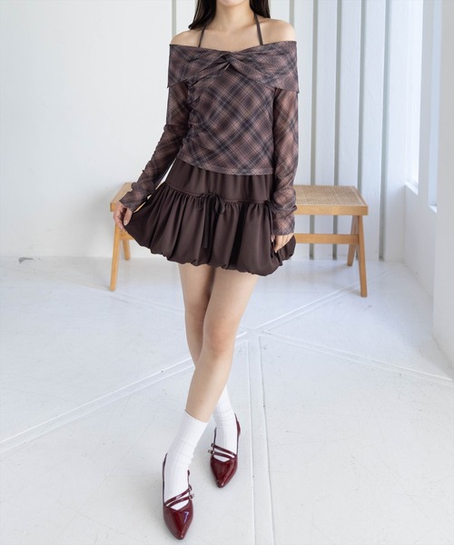 clear（クリア）の「ホルターキャミ付きチェックカットチュールトップス［韓国ファッション ガーリー］（Tシャツ/カットソー・レディース・ブラック/ブラウン・F）」の4枚目の写真